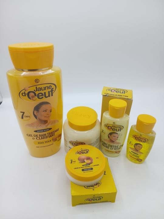 Gamme  Jaune D'oeuf 5 pieces avec gel douche