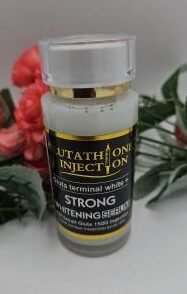 Gluta Injection , Huile clarifiante forte, reparatrice à la glutathione anti taches pour teint uniforme, 100ml