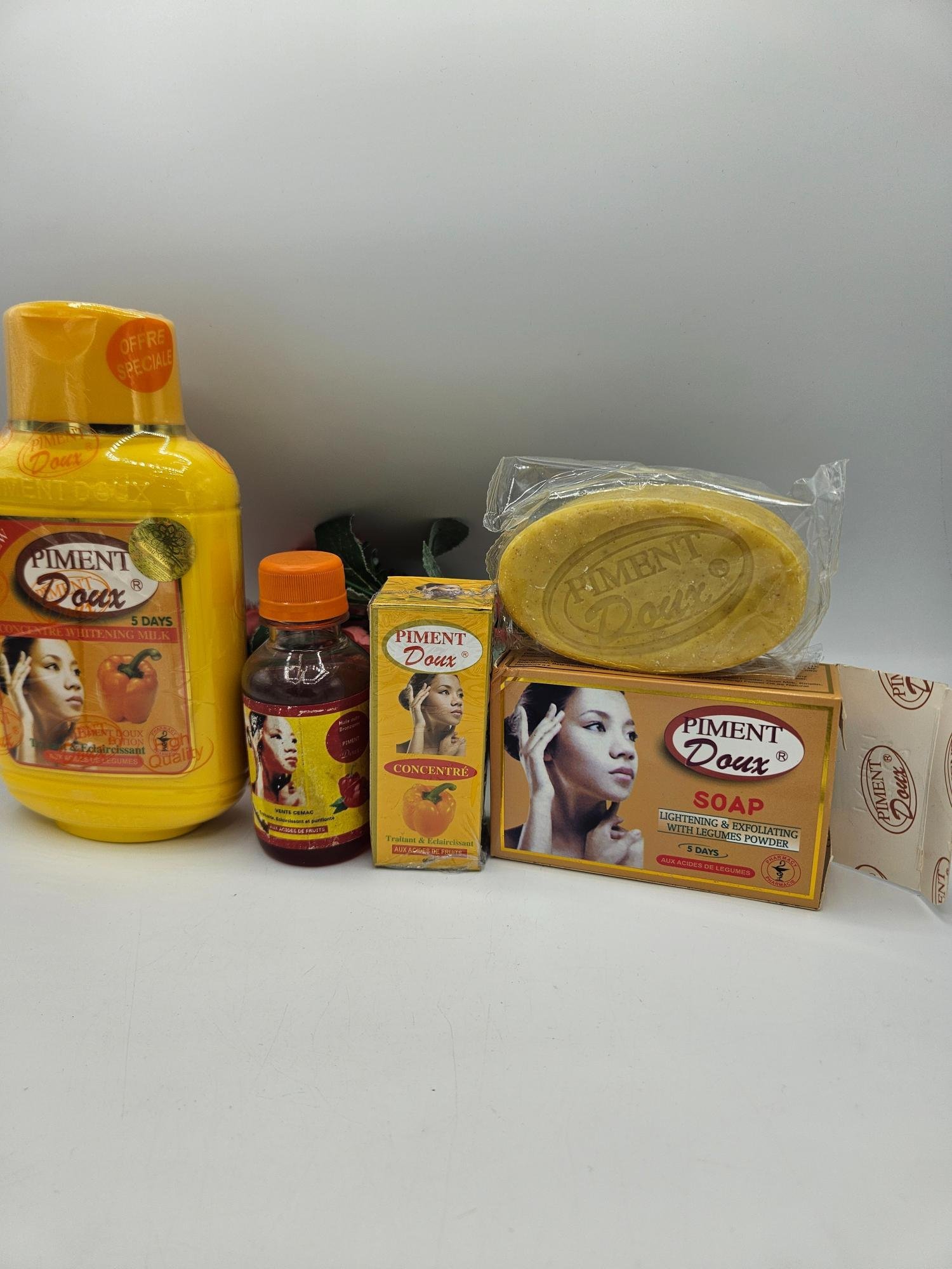 Piment Doux Lait 500ml savon , Huile bronzante et et concentrée - Imagen 2