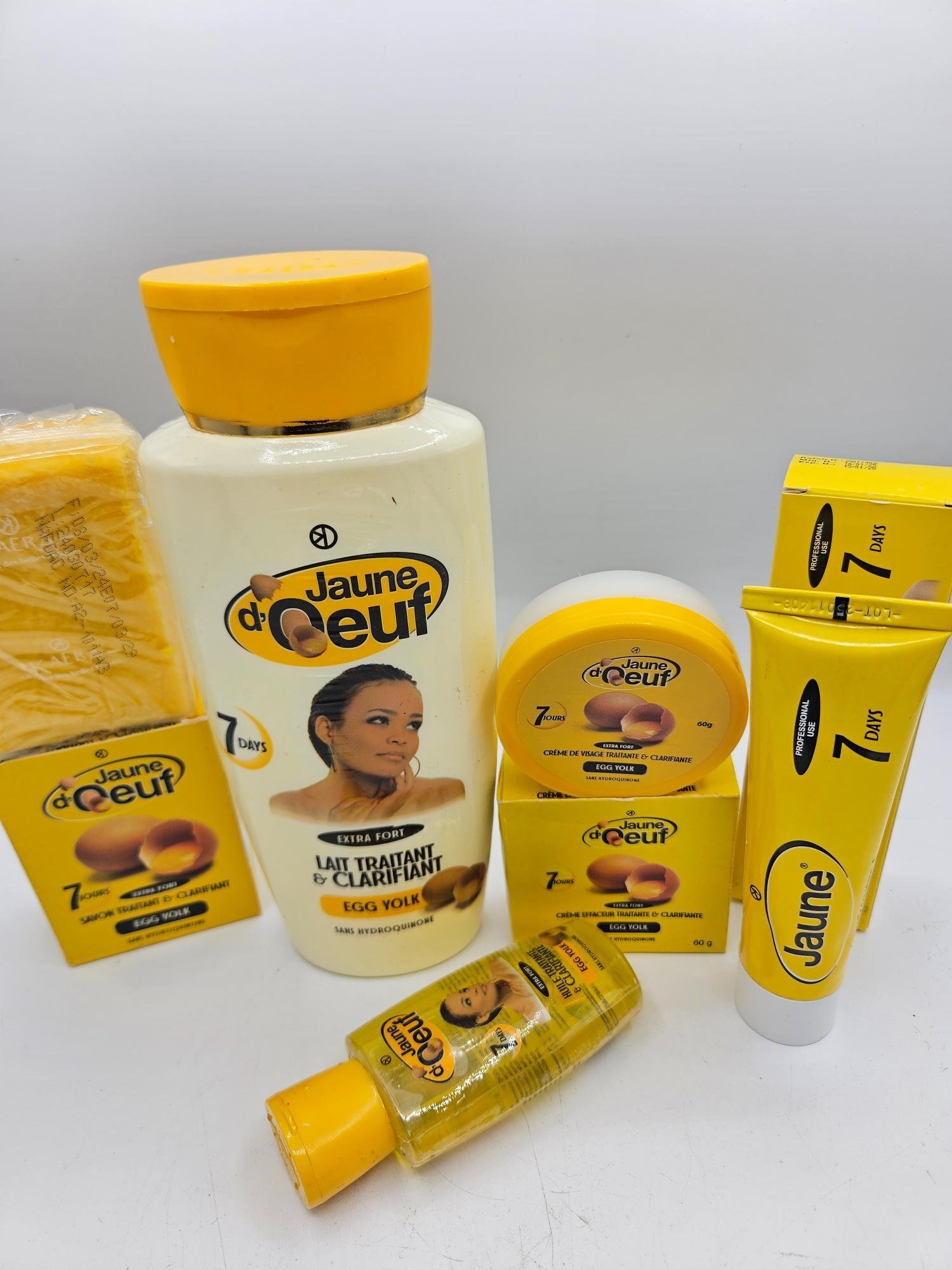 Gamme Jaune d'Oeuf Savon , Lait 4500ml , Creme tube, Crème visage Et Huile anti taches concentré clarifiant et efficace 5pcs - Imagen 3