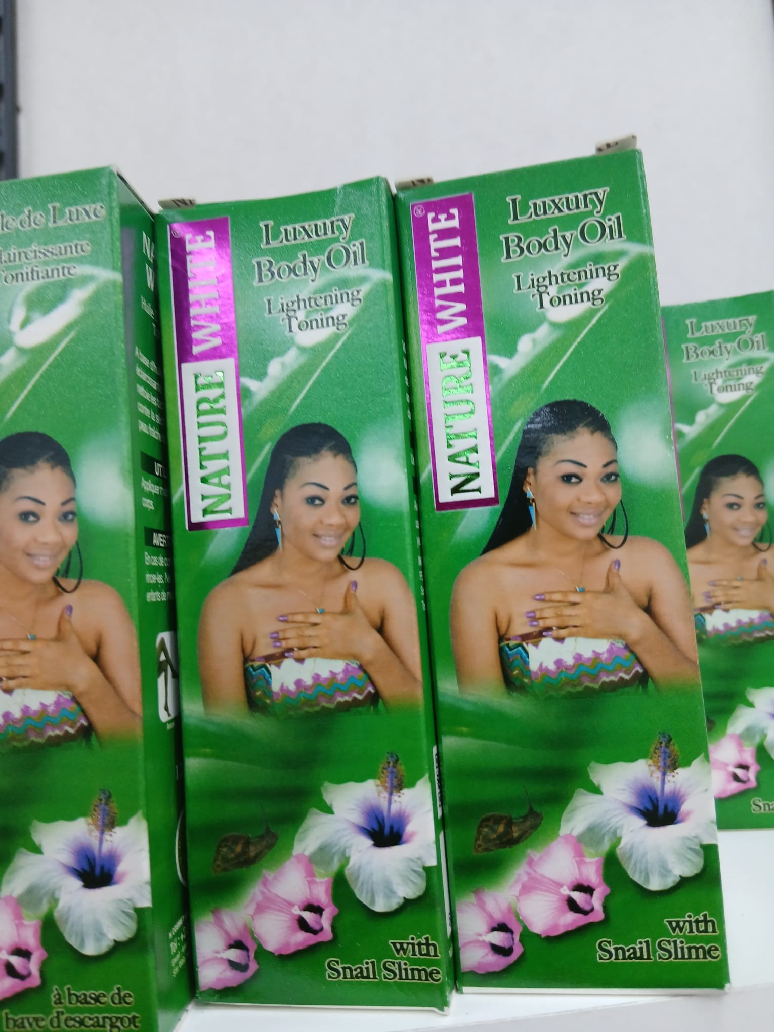 Huile Natural white, anti taches éclaircissante 125ml X1piece - Imagen 2