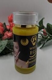 Egg yolk , Huile clarifiante,  reparatrice aux jaunes d'oeufs anti taches 100ml